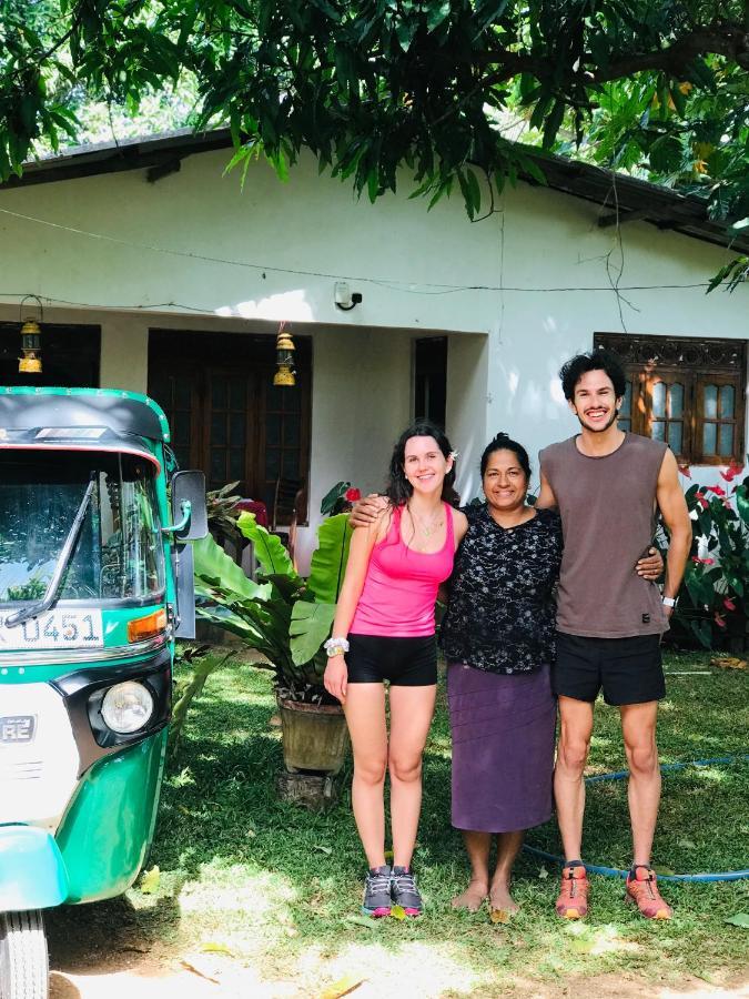 Sigiri Lakshan Home Stay Sigirija Zewnętrze zdjęcie