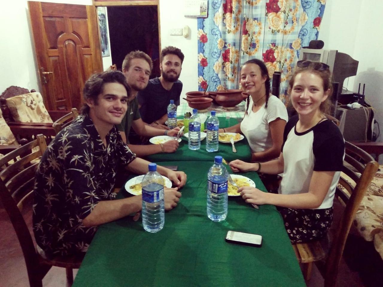 Sigiri Lakshan Home Stay Sigirija Zewnętrze zdjęcie