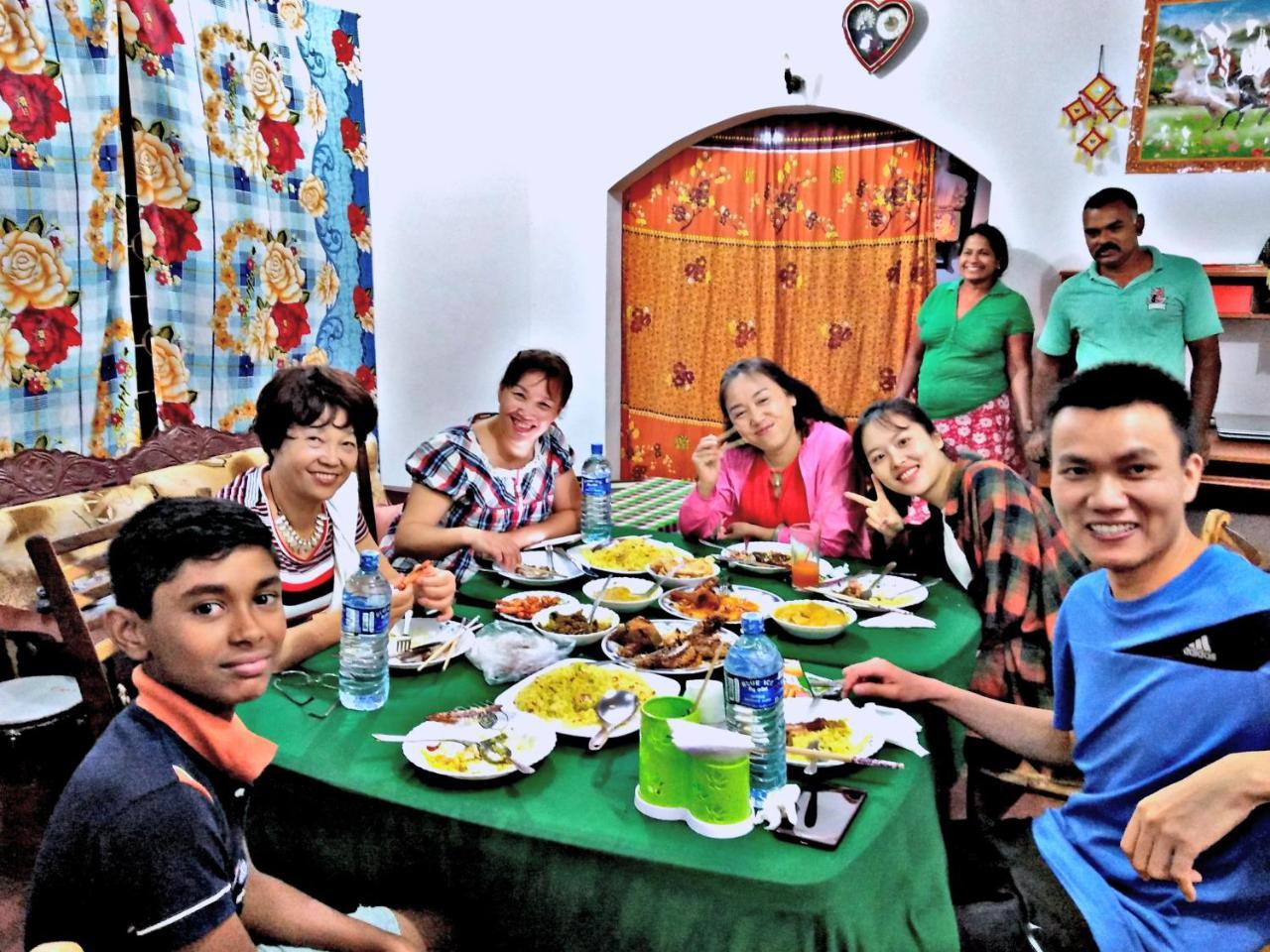 Sigiri Lakshan Home Stay Sigirija Zewnętrze zdjęcie